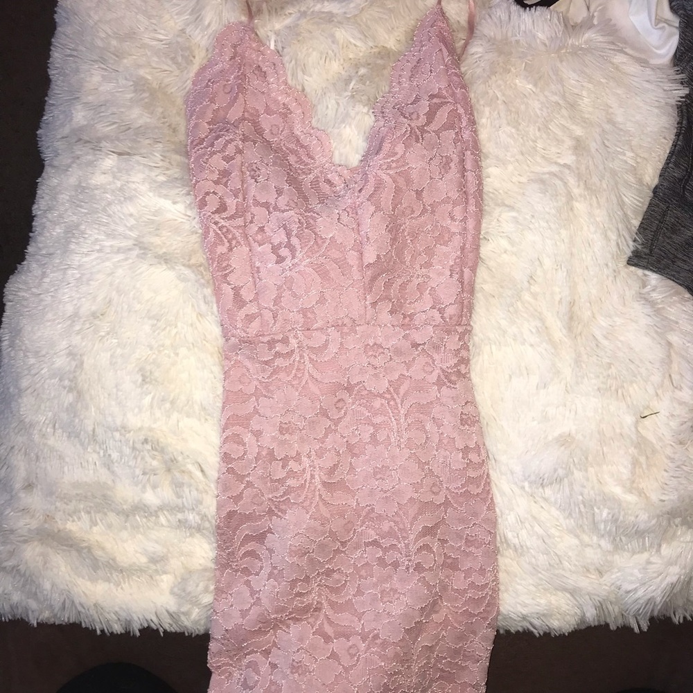 pink dress